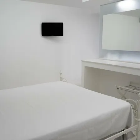 Acquabianca アーチ・カステッロ