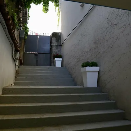 Acquabianca アーチ・カステッロ