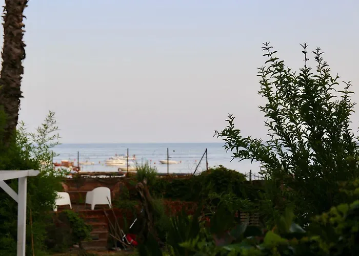Acquabianca Ferienhaus Aci Castello