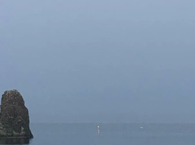 Acquabianca * Aci Castello